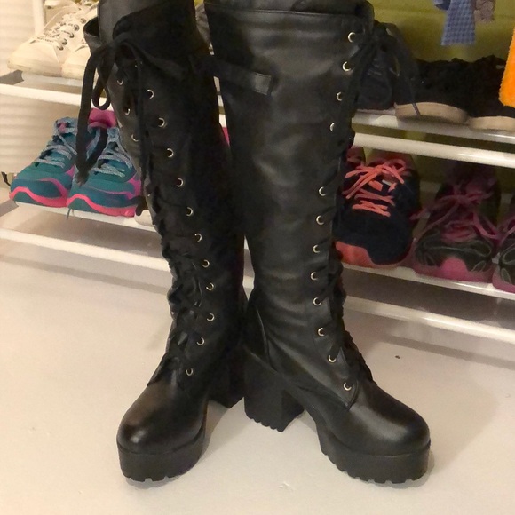 Shoes - Chunky platform boots